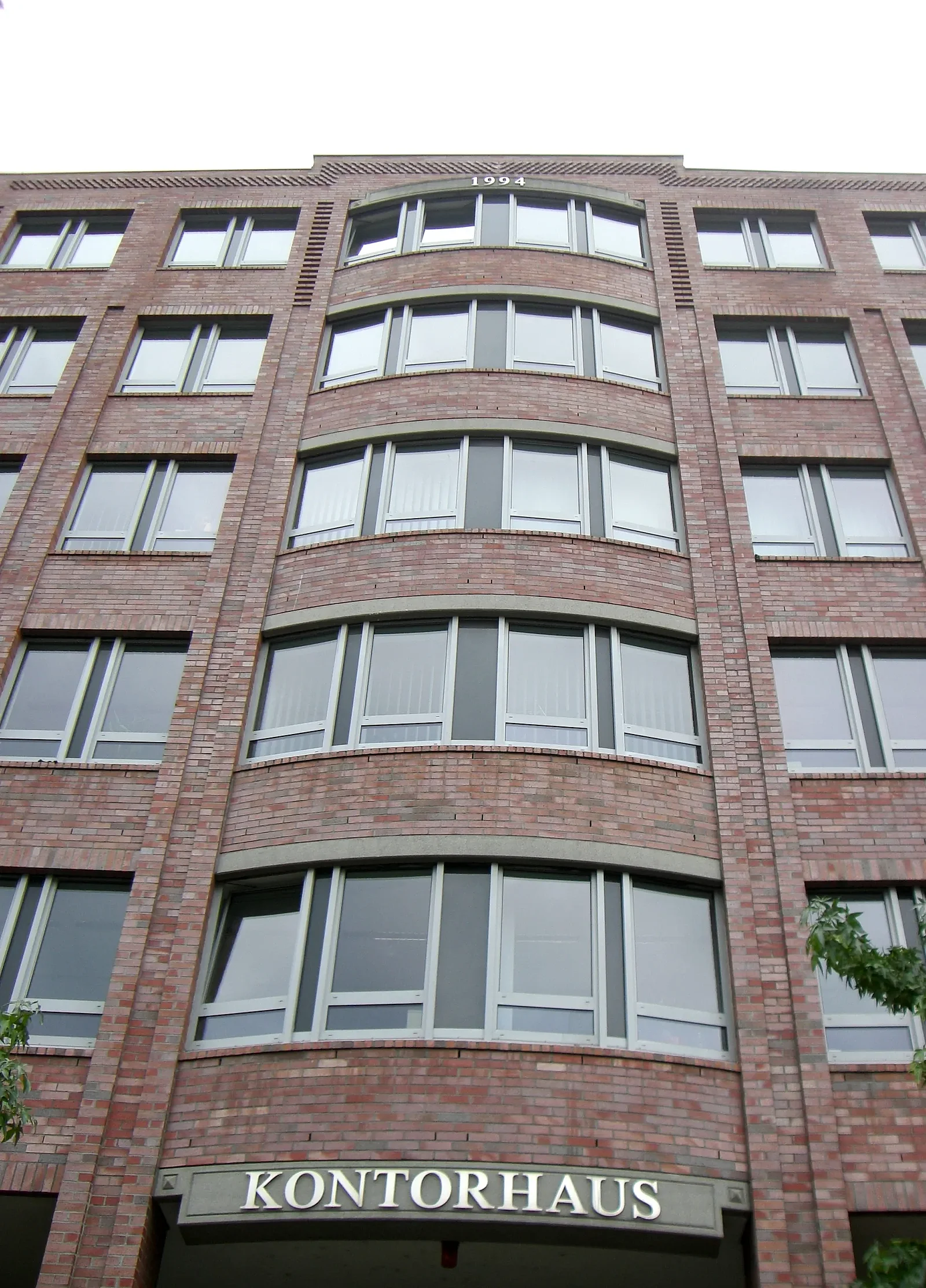 Detail einer Bürohausfassade